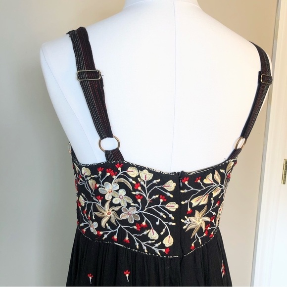 ANTHROPOLOGIE Ranna Gill Fiona Black Maxi Dress Red Floral Embroidery Ruffle Hem - Picture 6 of 15